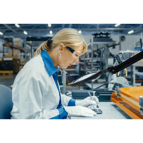 Iq-esd-daylight-and-uv-magnifier-electrostatic-safe-3-diopters-magnification-1-75x-an-additional-12-diopters-4x-swing-arm-magnifier-aj-600205-9_1160x_crop_center