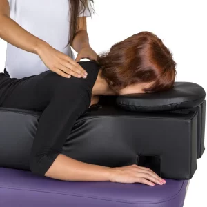 Pregnancy_cushion_-_black_-_in_use_detail_4_1160x_crop_center