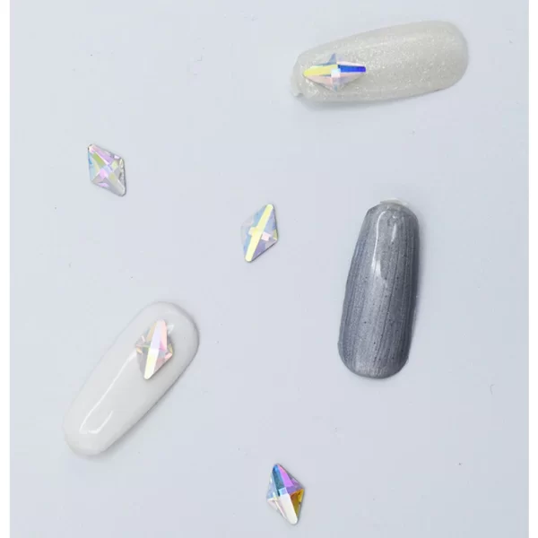 Tammy-taylor-rhombus-nail-stones-pb-350482-1_00f1069d-8f50-46d3-8a06-e1c9038a881f_1160x_crop_center