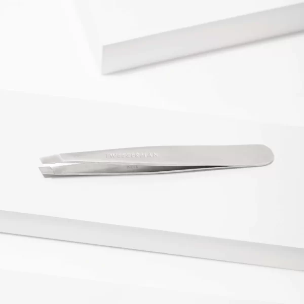 Tweezerman-stainless-slant-tweezer-1231-r-vw-126969-4_1160x_crop_center