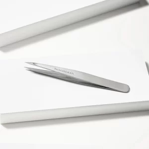 Tweezerman-standard-still-point-tweezer-1240-r-vw-126970-4_1160x_crop_center