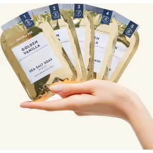 Voesh-glimmer-spa-pedicure-in-a-box-5-step-luxury-spa-pedi-golden-glimmer-case-of-50-treatment-sets-by-voesh-of-new-york-nj-920122-3_1160x_crop_center
